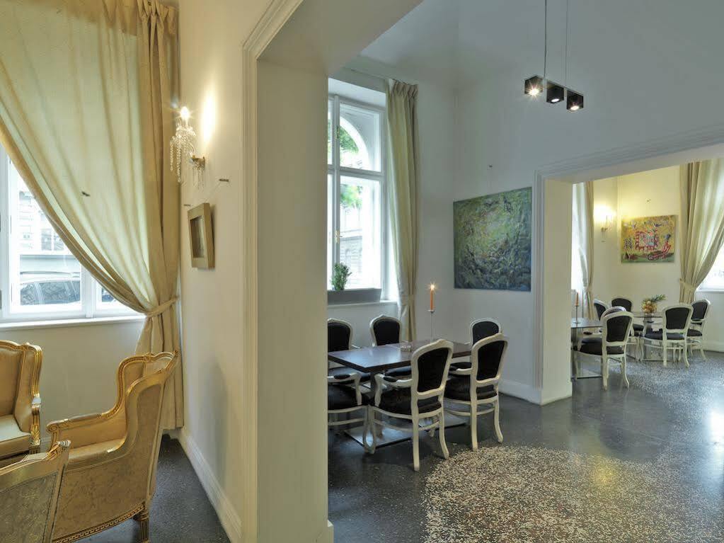 Hotel Assenzio Prague Extérieur photo